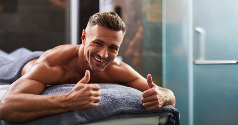 Hur kan företagsmassage förbättra anställdas arbetsmiljö? - massör från Healing Motion svarar